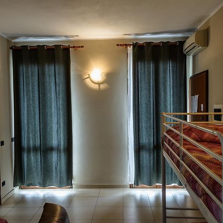 Bed And Breakfast Linate Peschiera Borromeo Dış mekan fotoğraf