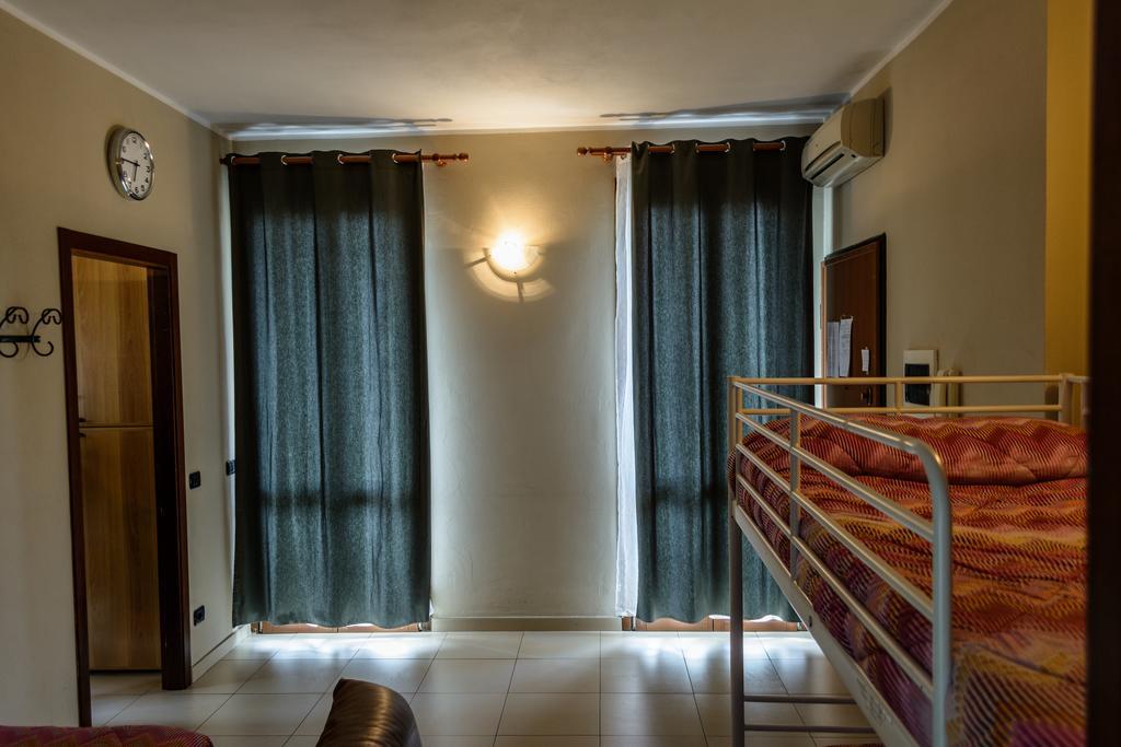 Bed And Breakfast Linate Peschiera Borromeo Dış mekan fotoğraf